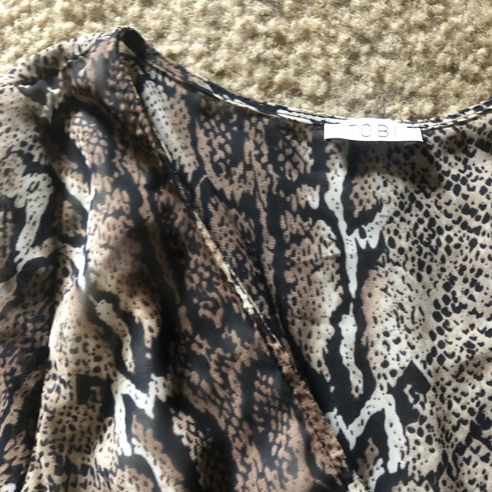 SNAKE SKIN ROMPER 🐍🖤 - Picture 6 of 8